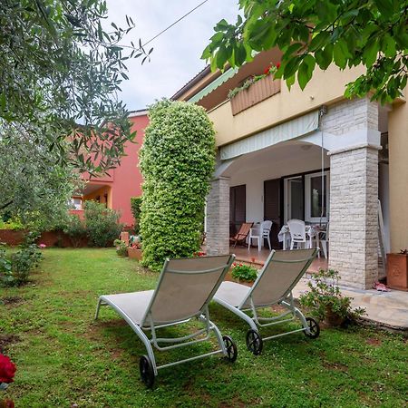 Apartments Mirella Novigrad Istria Exteriér fotografie