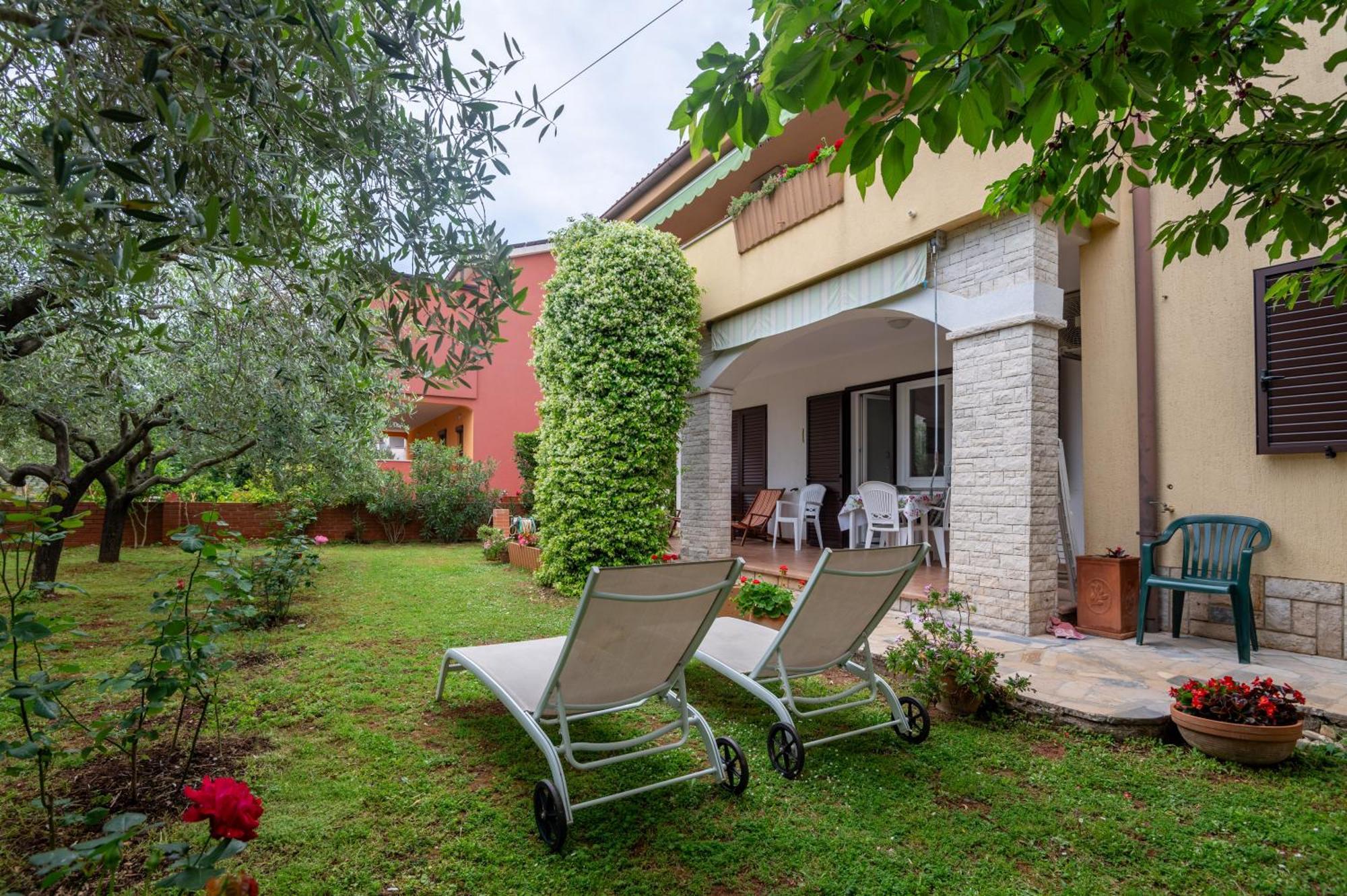 Apartments Mirella Novigrad Istria Exteriér fotografie